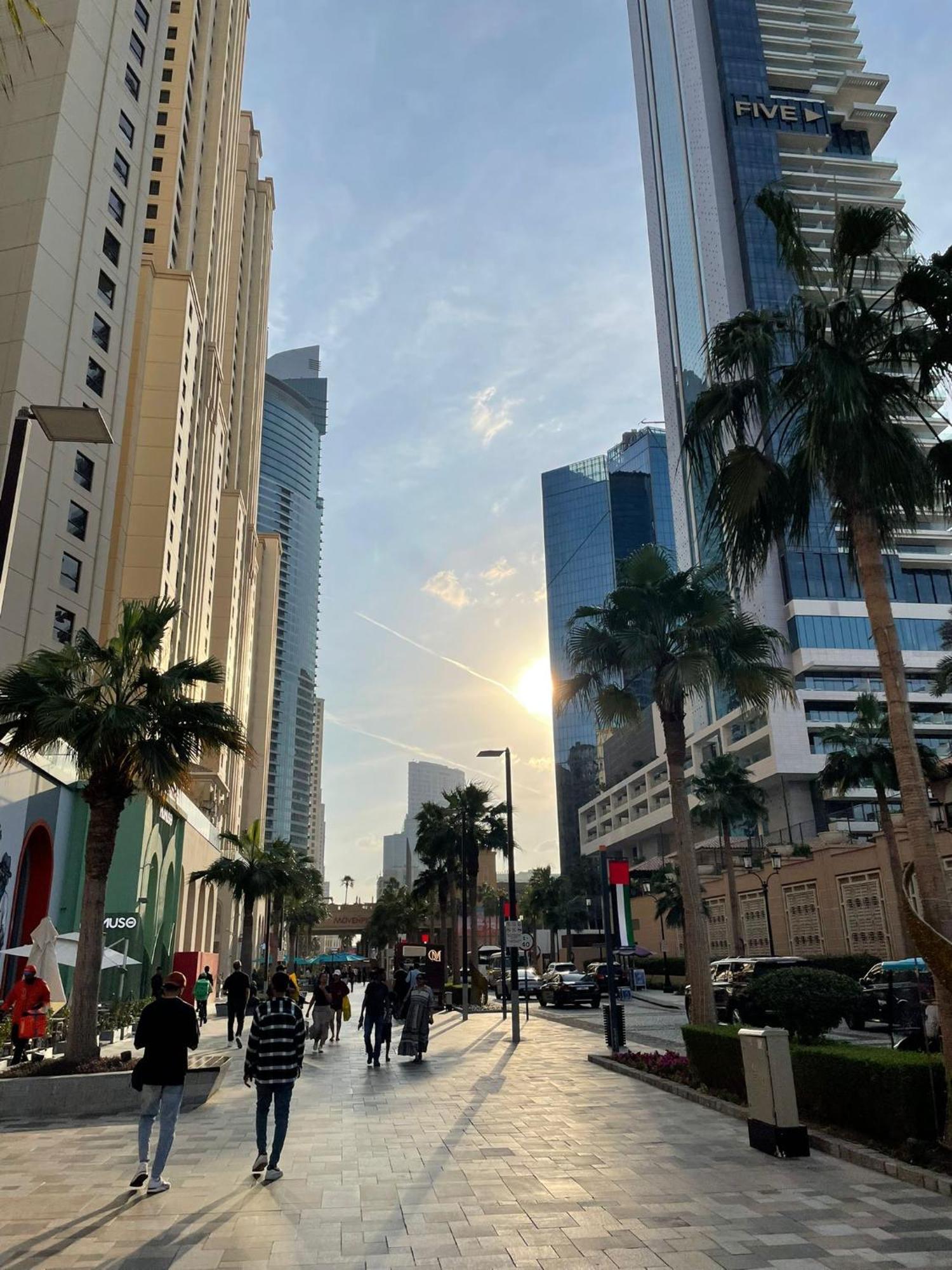 Four Stars Dubai Marina Jbr Hotel Exterior photo